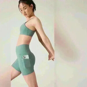 Lot (3) Athleta Leggings and Shorts‎ w/ pockets  XXS